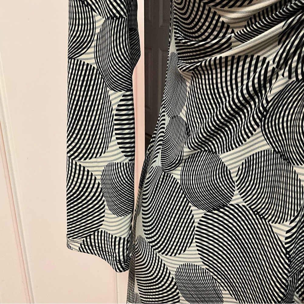 EUC Maggie London Geometric Dress - Picture 4 of 6